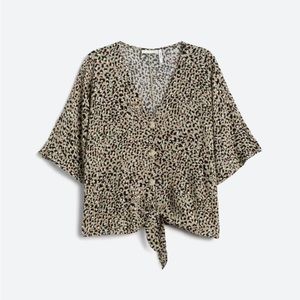 NWT, Elayne Tie Front Blouse
